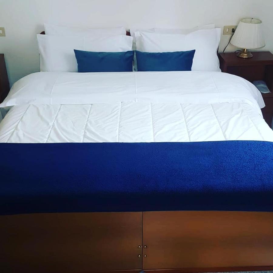 Room E Breakfast Diana E Ninni ซัลโซมัจโจเรแตร์เม ภายนอก รูปภาพ