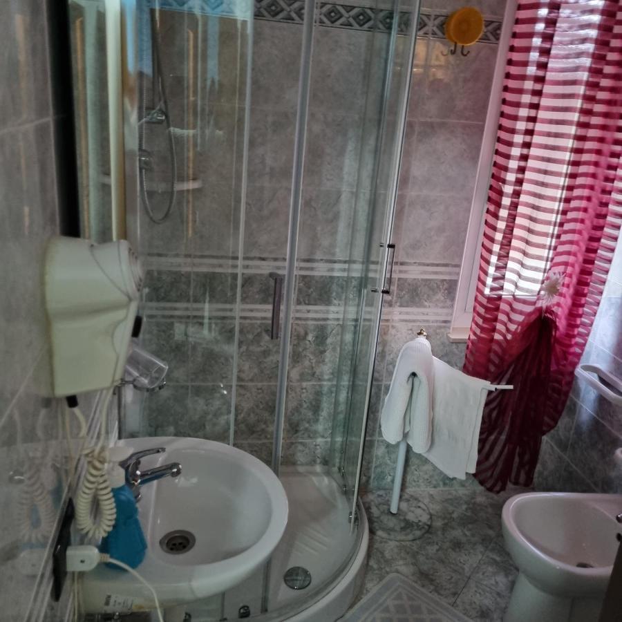 Room E Breakfast Diana E Ninni ซัลโซมัจโจเรแตร์เม ภายนอก รูปภาพ