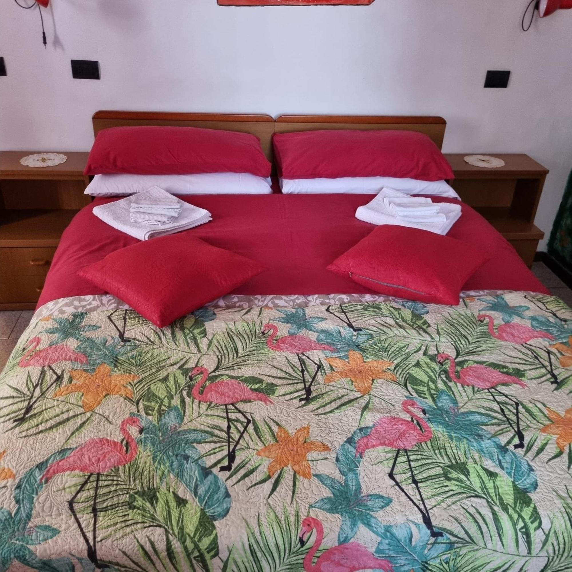 Room E Breakfast Diana E Ninni ซัลโซมัจโจเรแตร์เม ภายนอก รูปภาพ